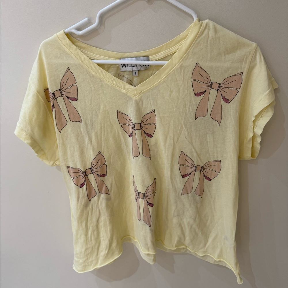 Wildfox size Small bow t shirt